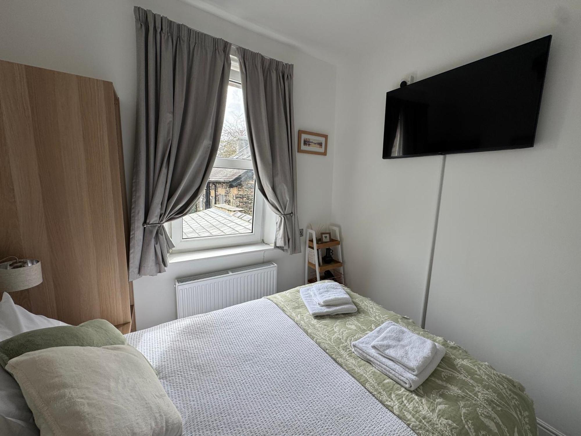 Denecrest Guest House Windermere Bagian luar foto