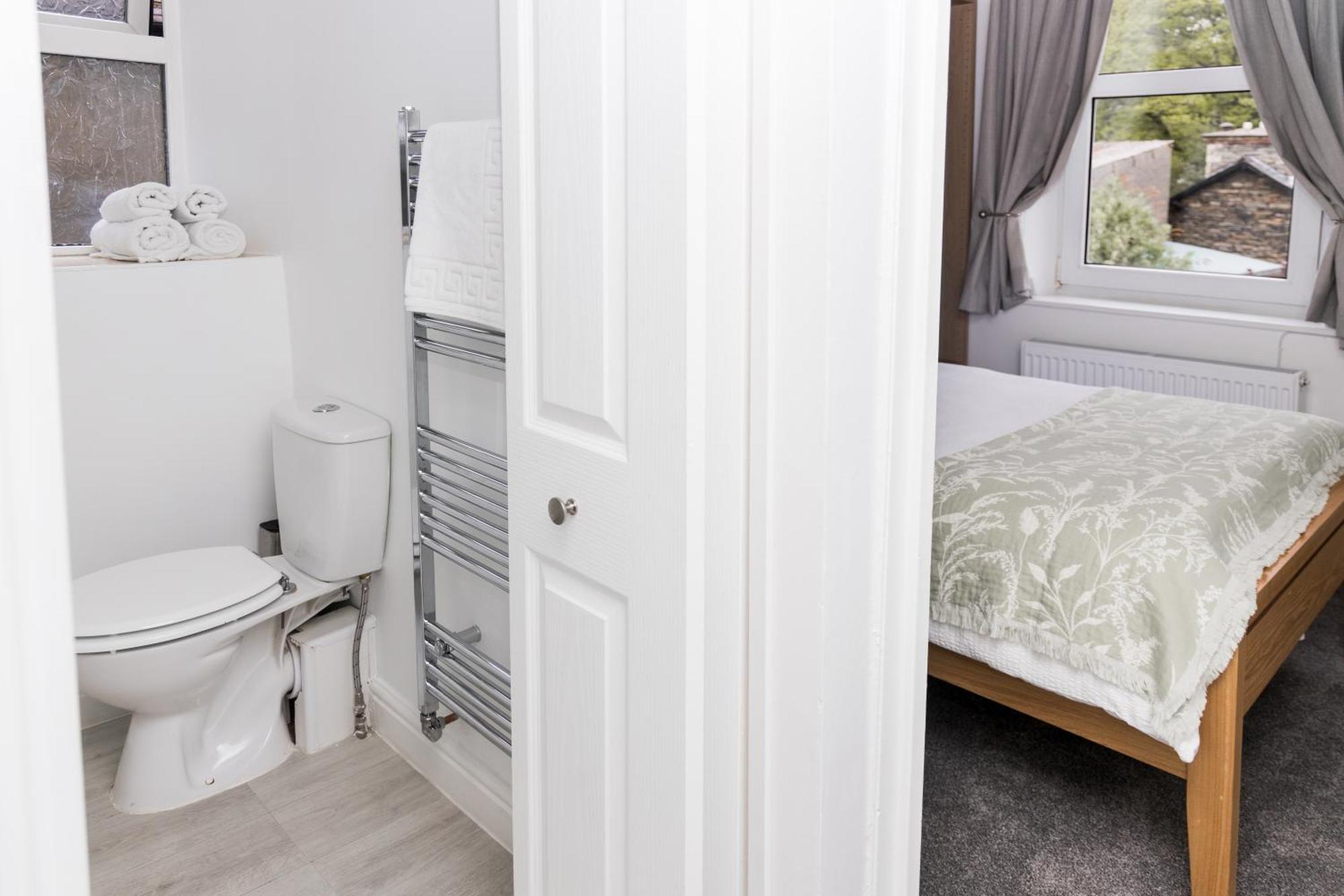 Denecrest Guest House Windermere Bagian luar foto